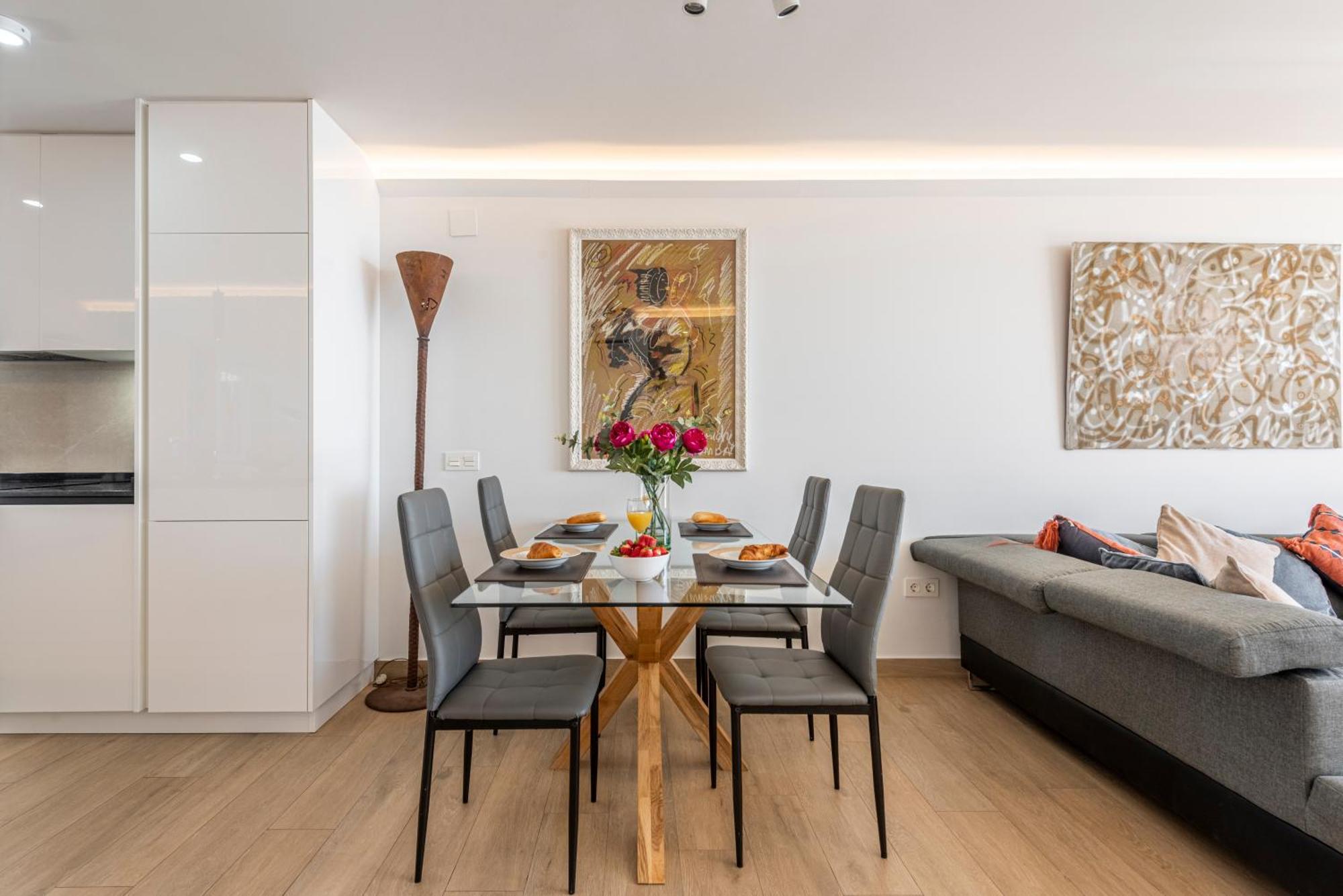 Beachfront -- New Luxury Apartment -- 1ª Linea Playa -- Fuengirola City Center -- Private Parking -- Panoramic Sea Views -- Bagian luar foto